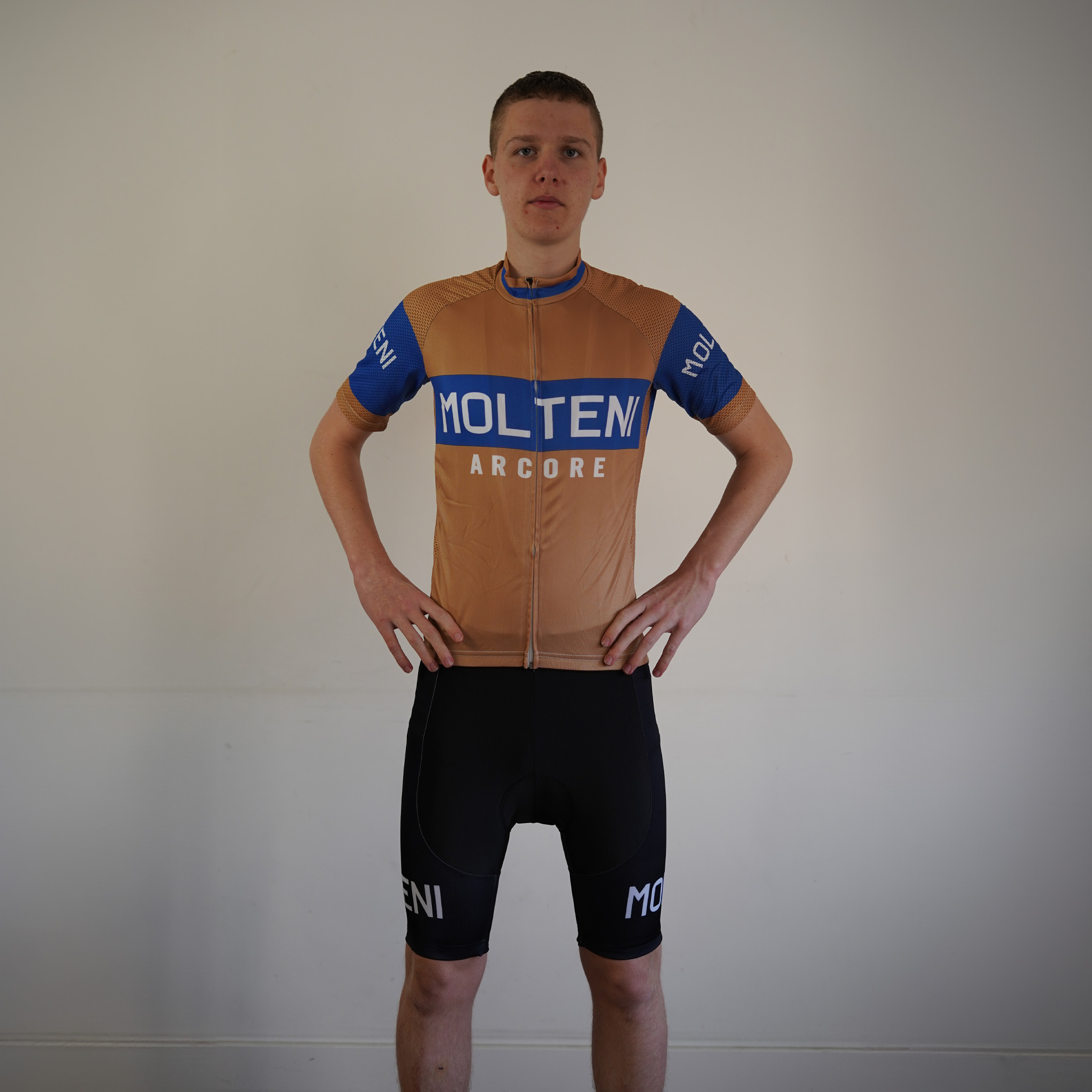 Wielershirt Molteni bruin retro